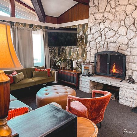 The Springs Motel New Ashford Εξωτερικό φωτογραφία