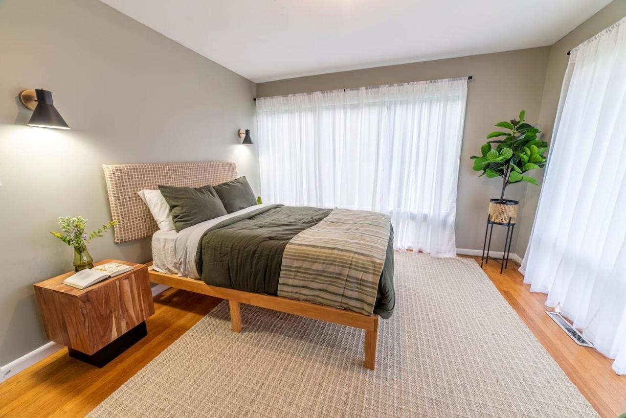 The Springs Motel New Ashford Εξωτερικό φωτογραφία